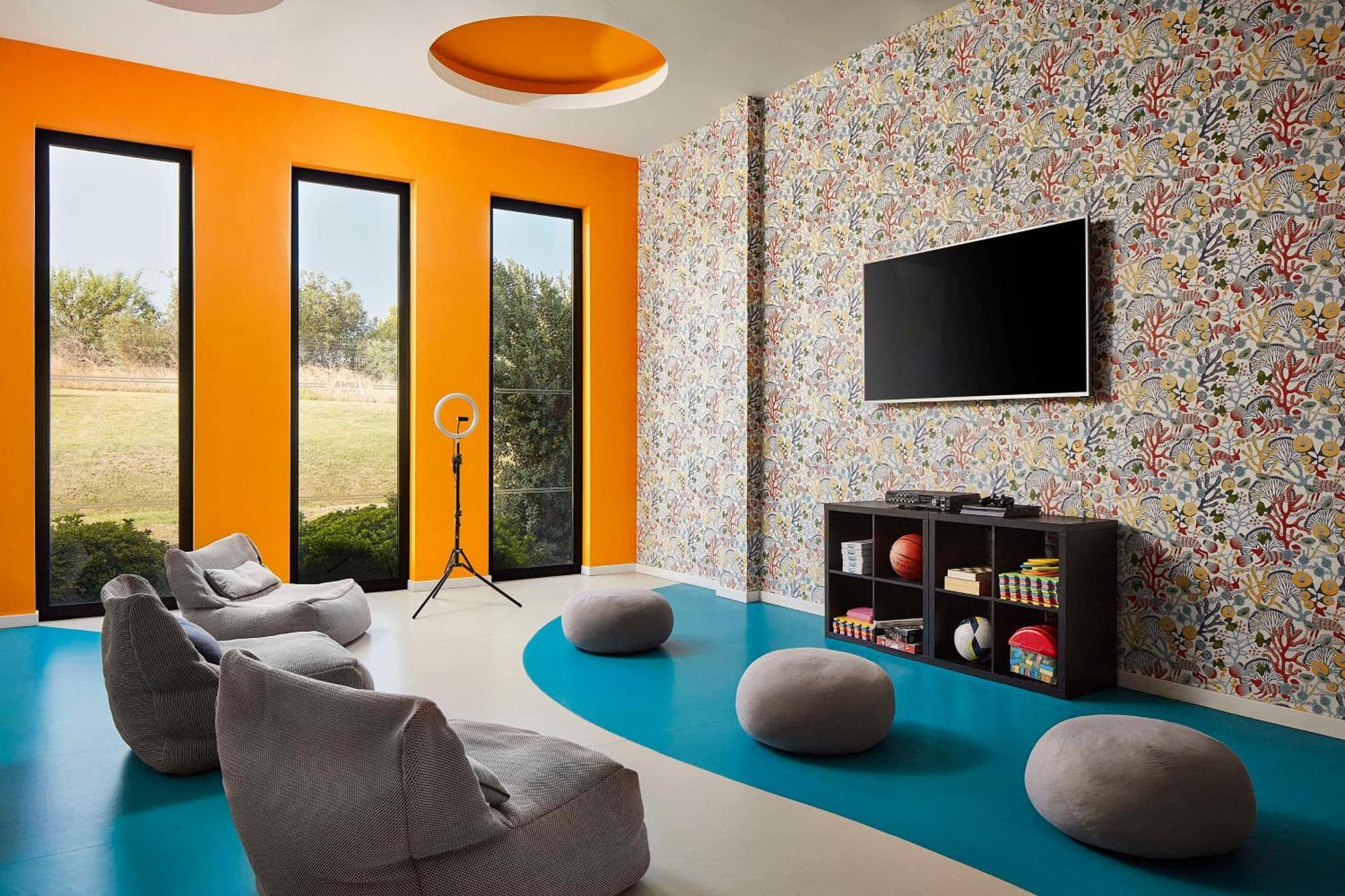 Отель Tivoli Alvor Algarve Экстерьер фото A room with a vinyl floor