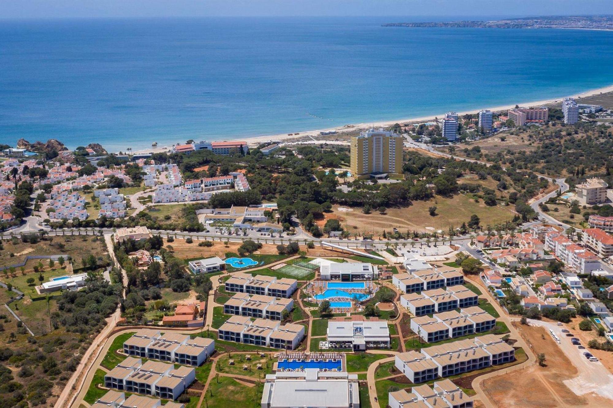 Отель Tivoli Alvor Algarve Экстерьер фото Aerial view of Quinta do Lago