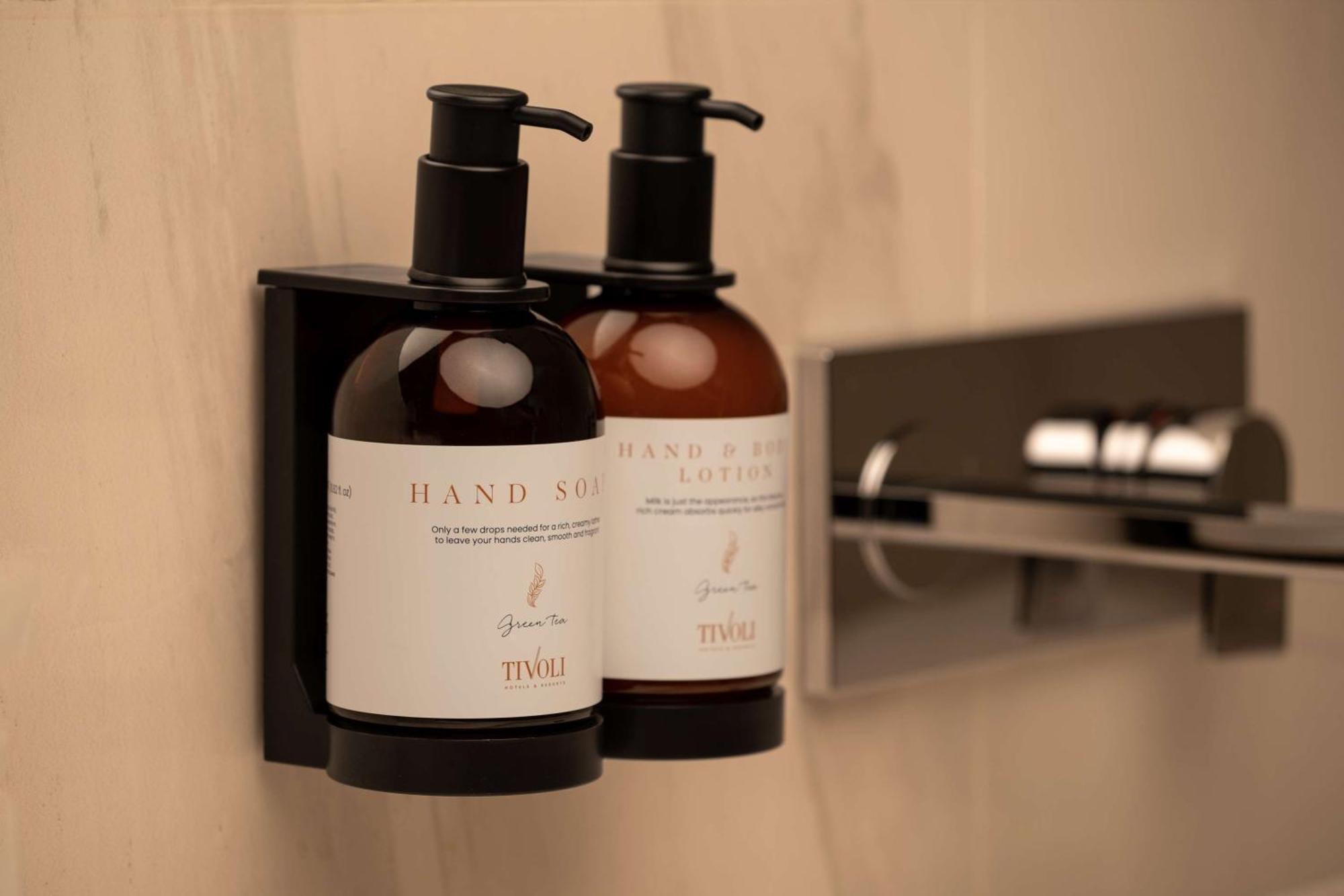 Отель Tivoli Alvor Algarve Экстерьер фото Soap dispensers